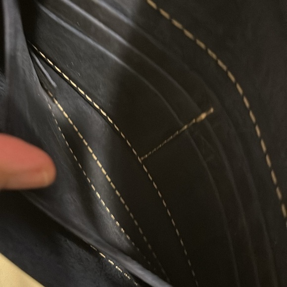 Portland Leather Goods Envelope Convertible Crossbody Blue Holds iPhone & More! - Picture 8 of 8